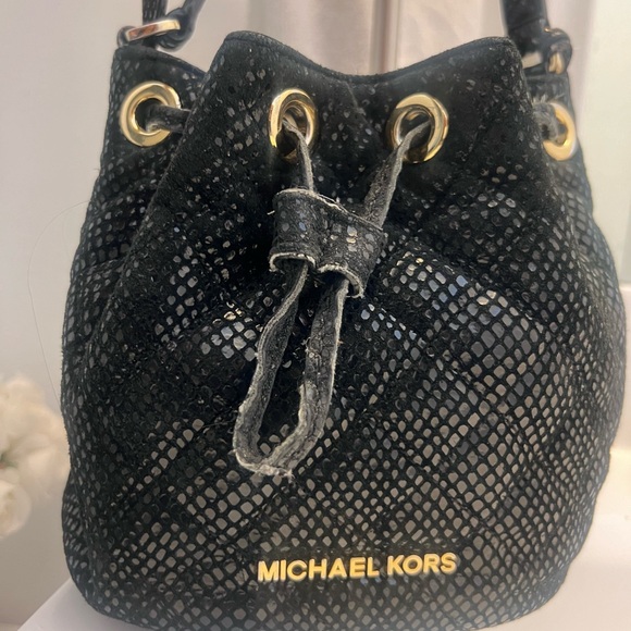 Michael Kors - Black Metallic Python - Picture 5 of 8